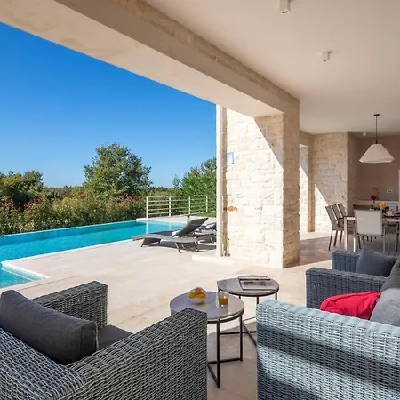 Villa Celeste By Ilc Brtonigla Exterior photo